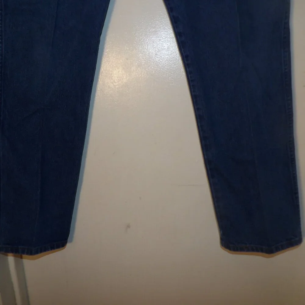 Wrangler Premium Straight Leg Jeans Sz 38 X 31 - Picture 3 of 6